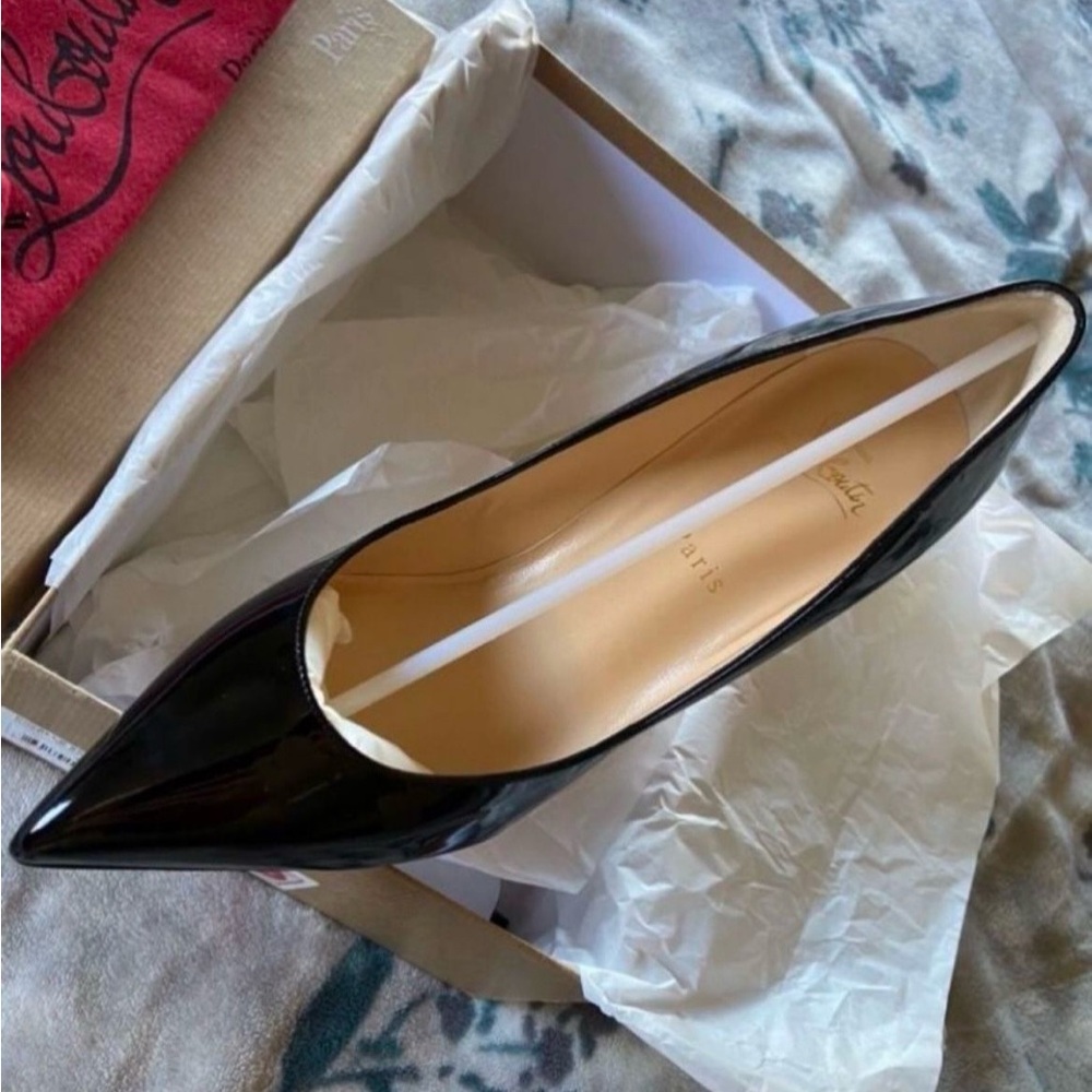 CHRISTIAN LOUBOUTIN